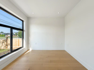 4943 44 Avenue - 3