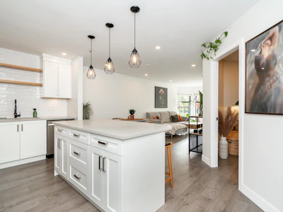 105-2968 Burlington Drive - 3