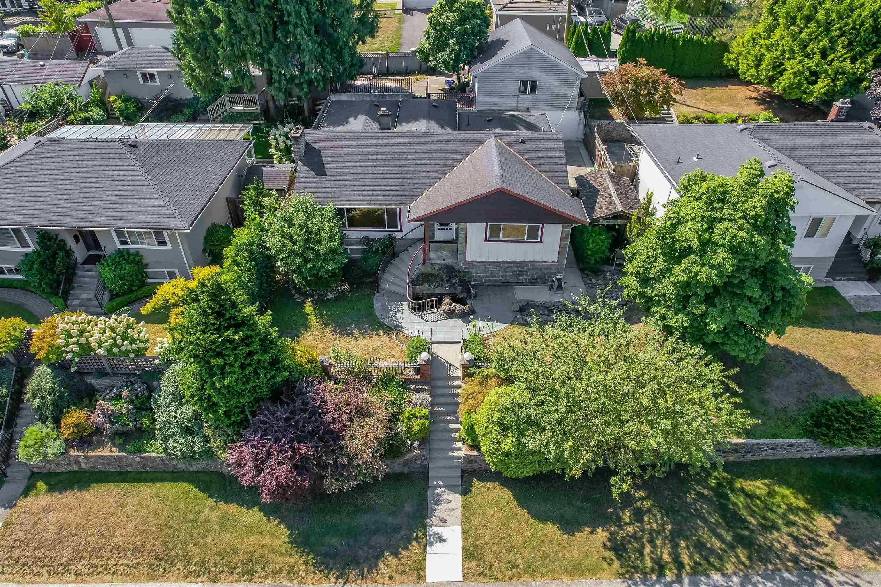 4116 Gilpin Crescent, Burnaby, BC, V5G 2K2 - 2