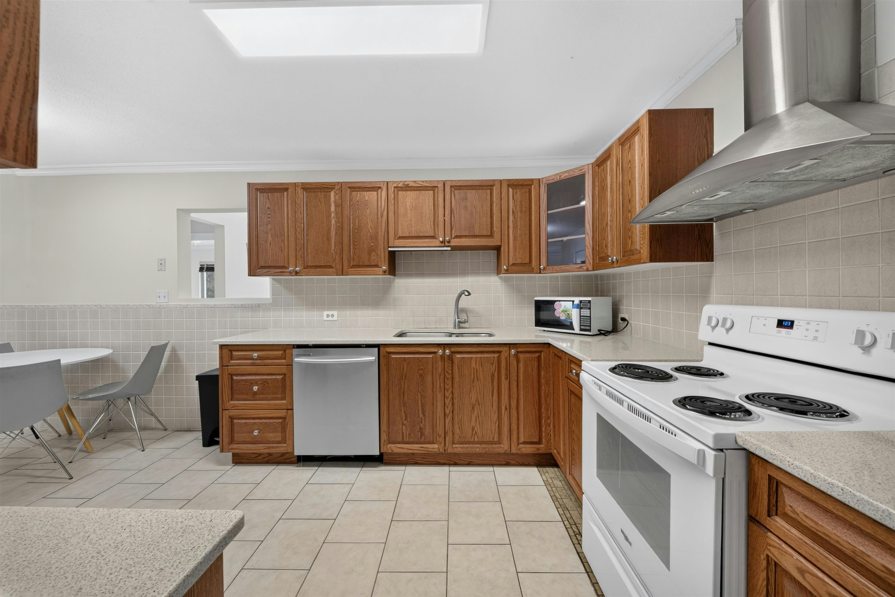 4116 Gilpin Crescent, Burnaby, BC, V5G 2K2 - 22