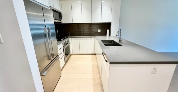 319-255 W 1st Street, North Vancouver, BC, V7M 3G8 - 3