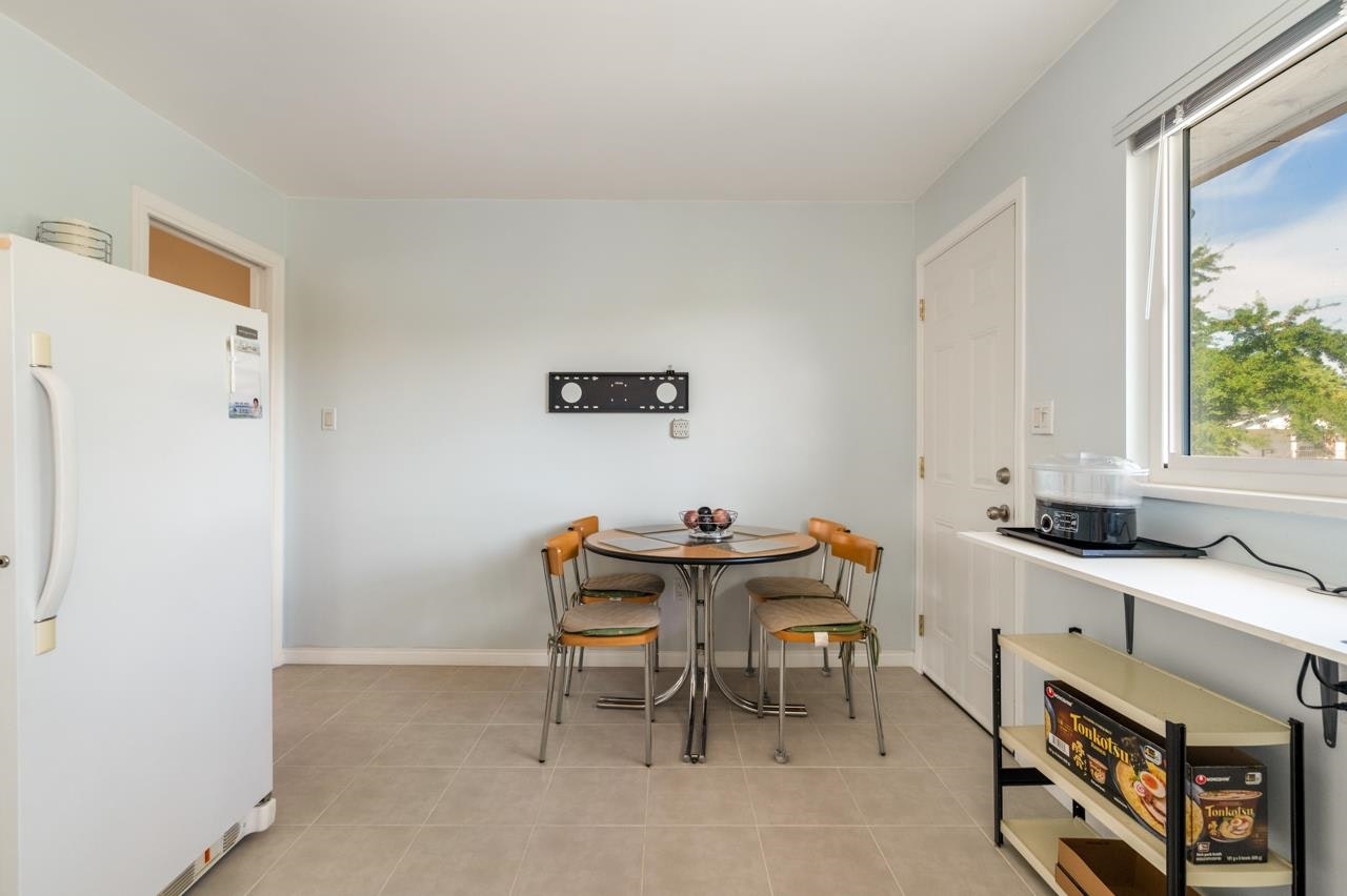 9551 Snowdon Avenue, Richmond, BC, V7A 2M2 - 14
