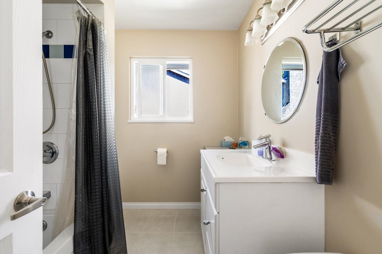 9551 Snowdon Avenue, Richmond, BC, V7A 2M2 - 21