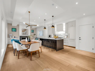 4090 Maple Crescent - 5