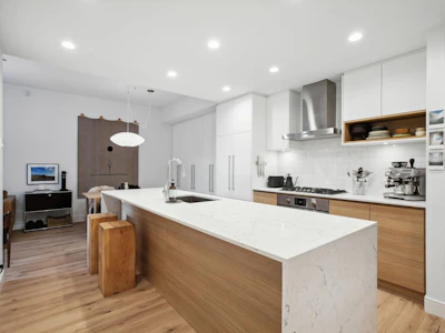 410-55 Klahanie Drive - 2