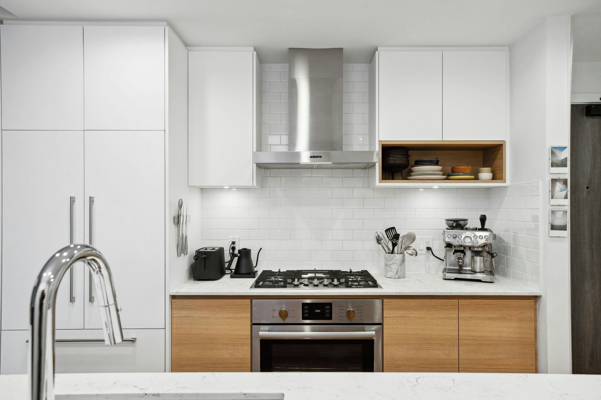 410-55 Klahanie Drive - 3