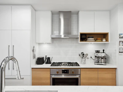 410-55 Klahanie Drive - 3
