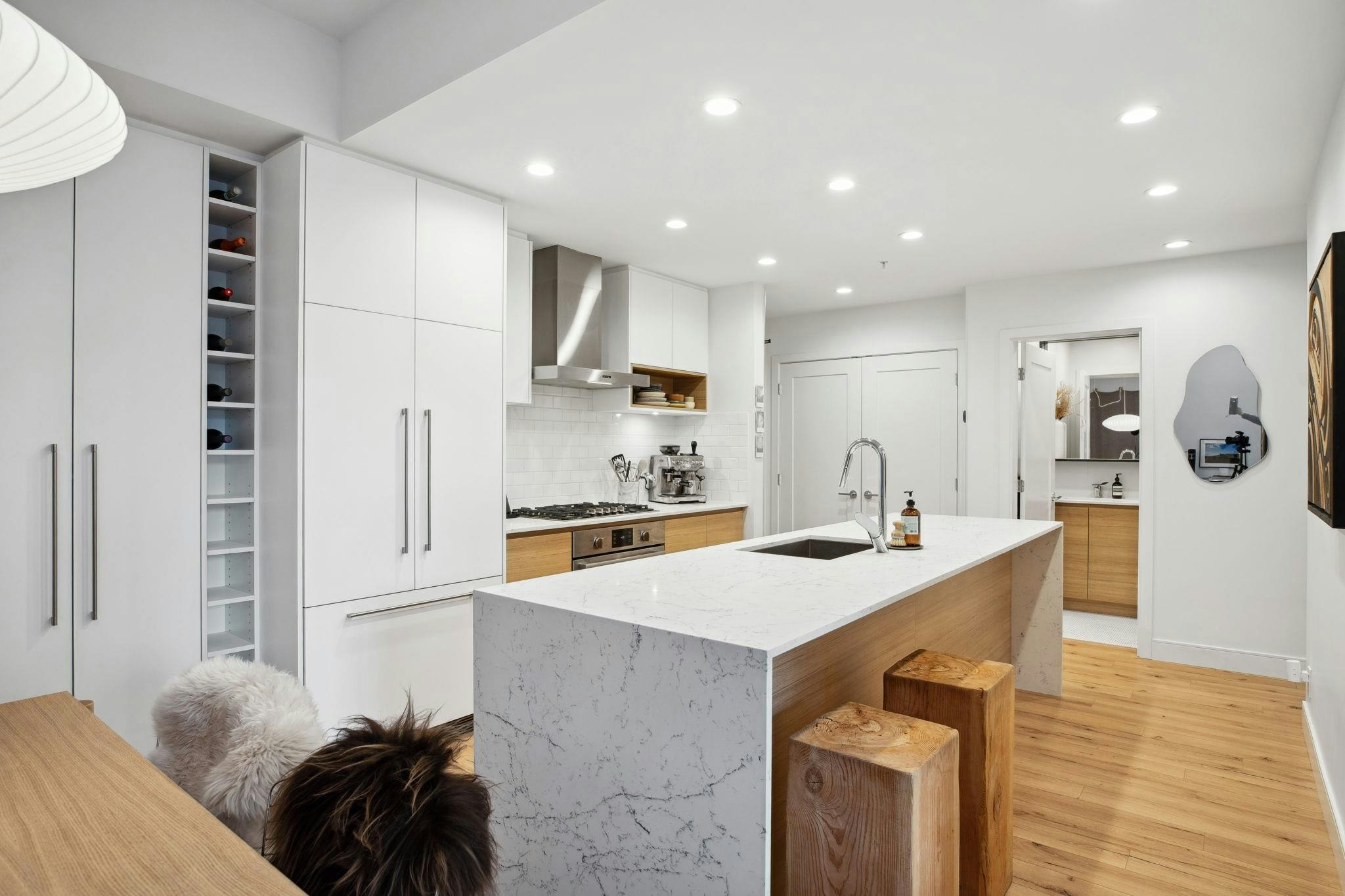 410-55 Klahanie Drive - 4