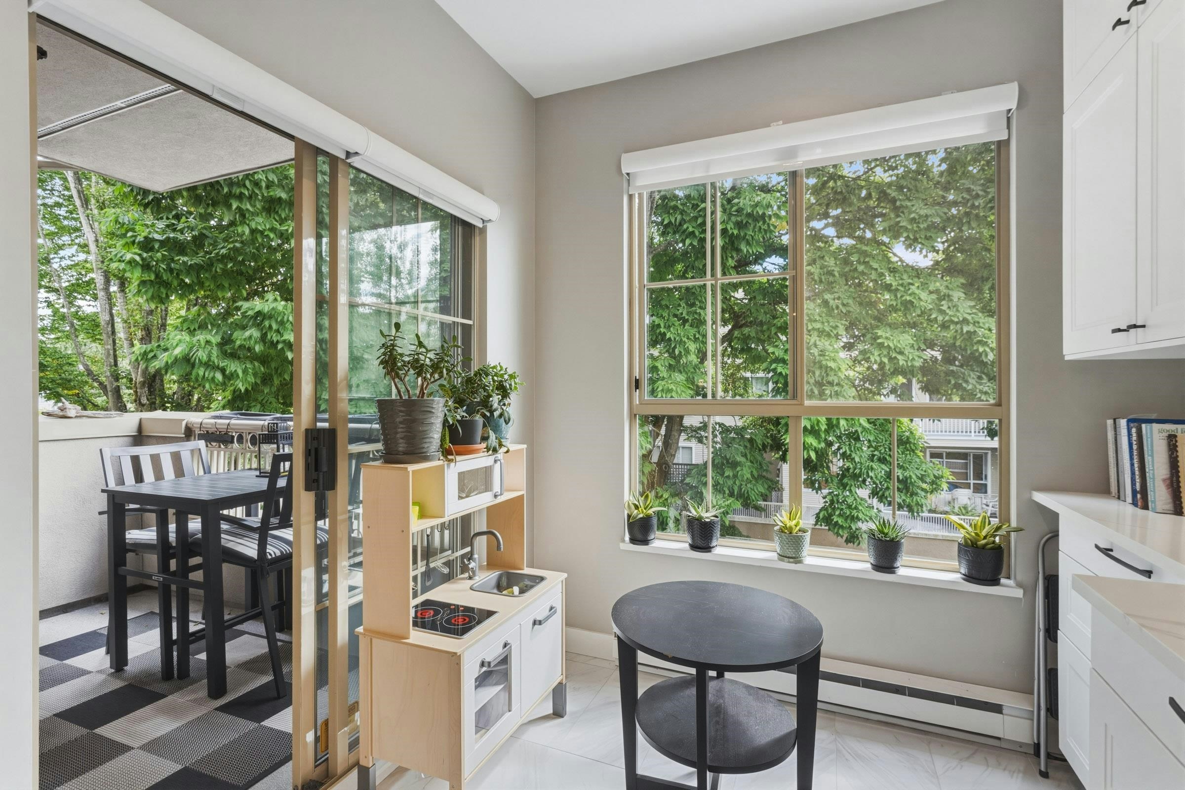 211-8560 General Currie Road, Richmond, BC, V6Y 1M2 - 8