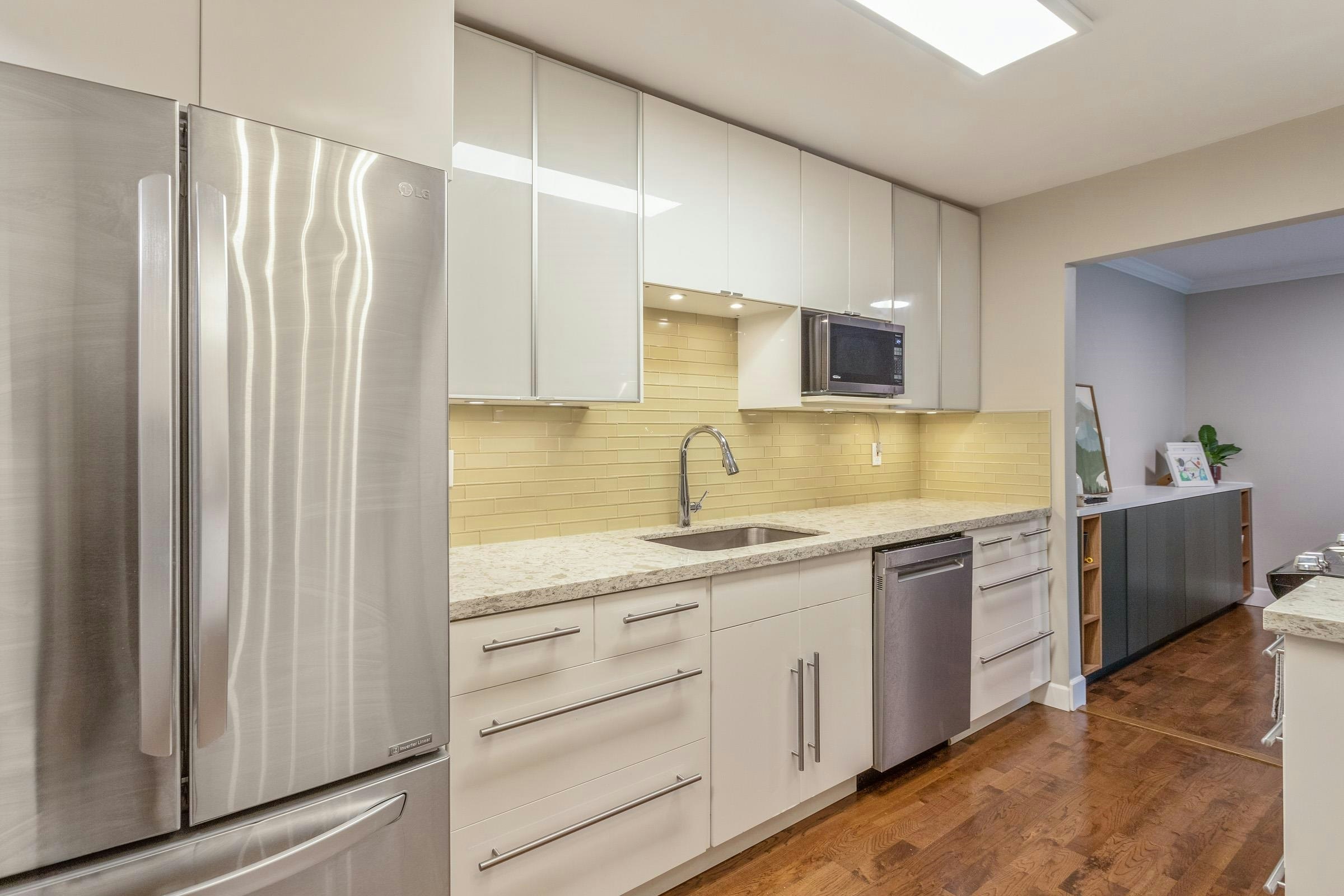 209-8860 No. 1 Road, Richmond, BC, V7C 4C2 - 8
