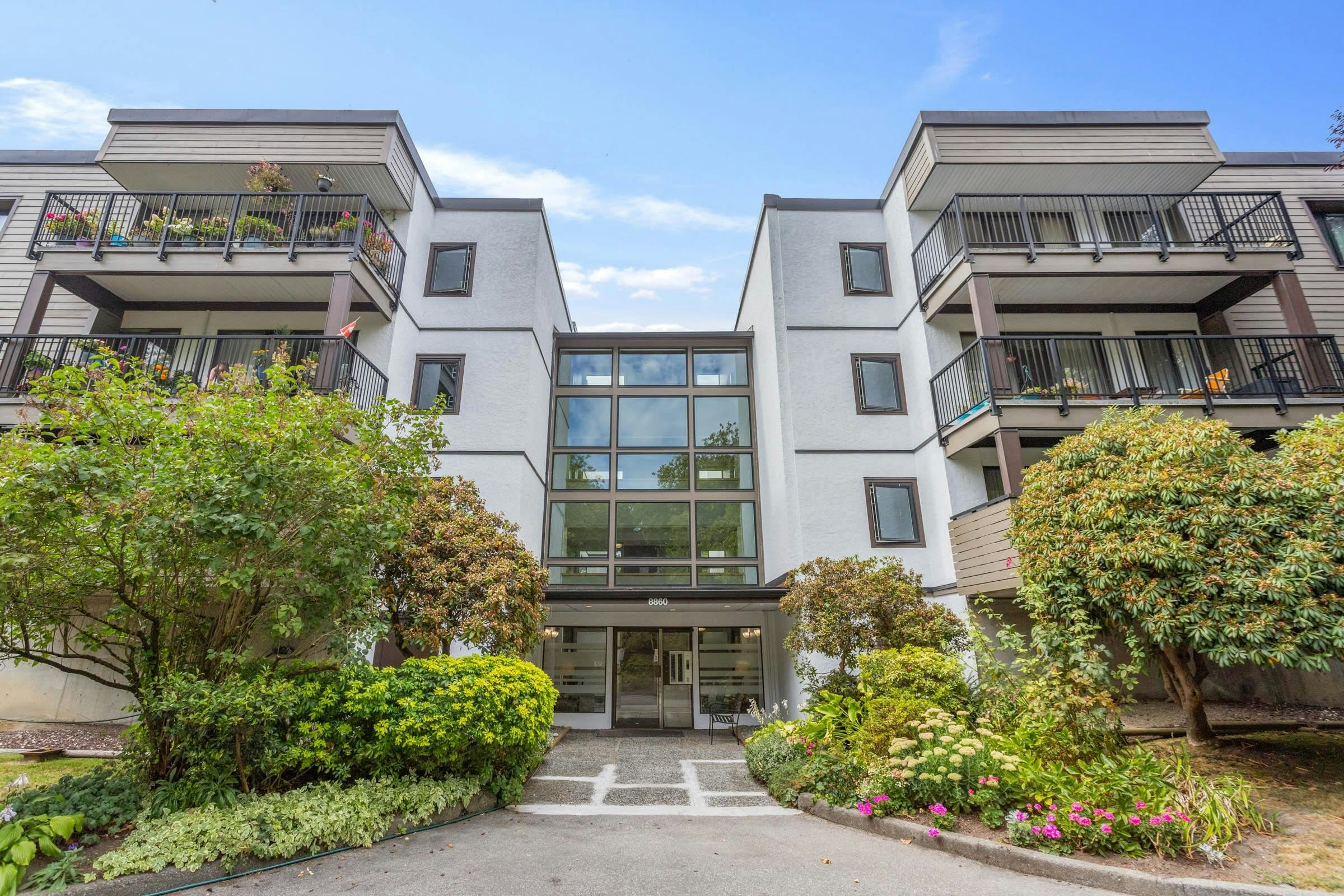 209-8860 No. 1 Road, Richmond, BC, V7C 4C2