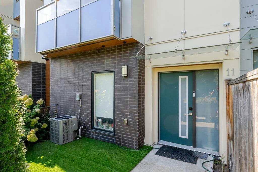 11-5858 132 Street - 5