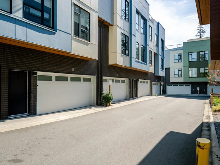 11-5858 132 Street, Surrey, BC, V3X 1N1