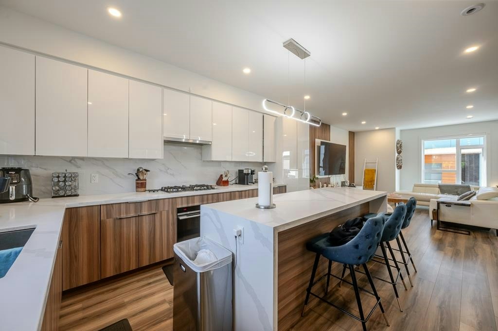 11-5858 132 Street, Surrey, BC, V3X 1N1 - 16