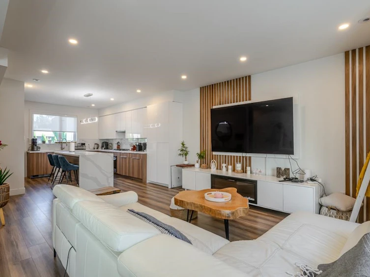 11-5858 132 Street, Surrey, BC, V3X 1N1 - 10