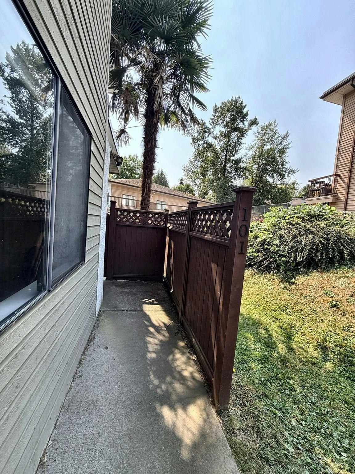 101-7131 133a Street - 3
