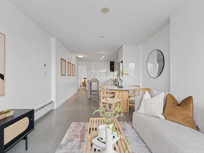 807-231 E Pender Street - 4
