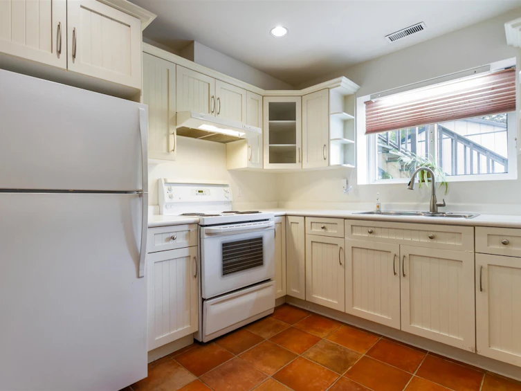 8511 111a Street, Delta, BC, V4C 7C9 - 17