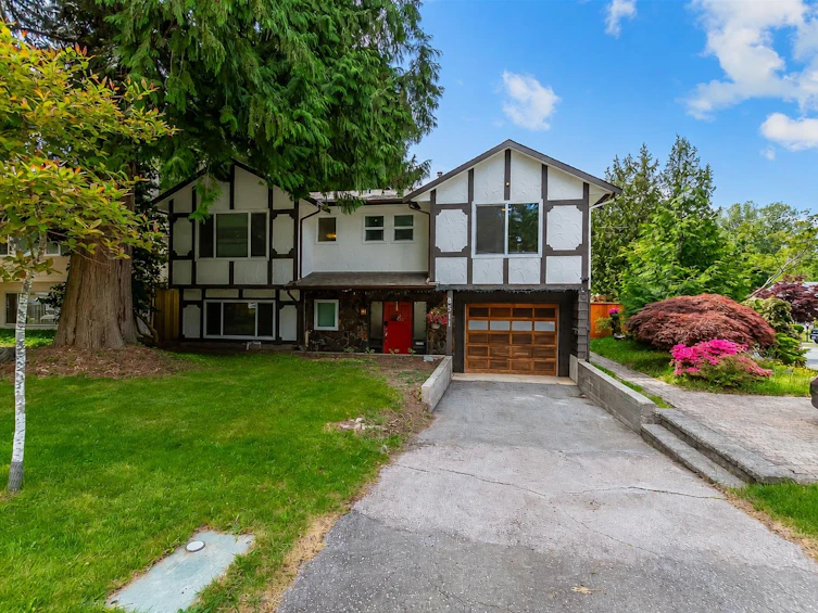 8511 111a Street, Delta, BC, V4C 7C9