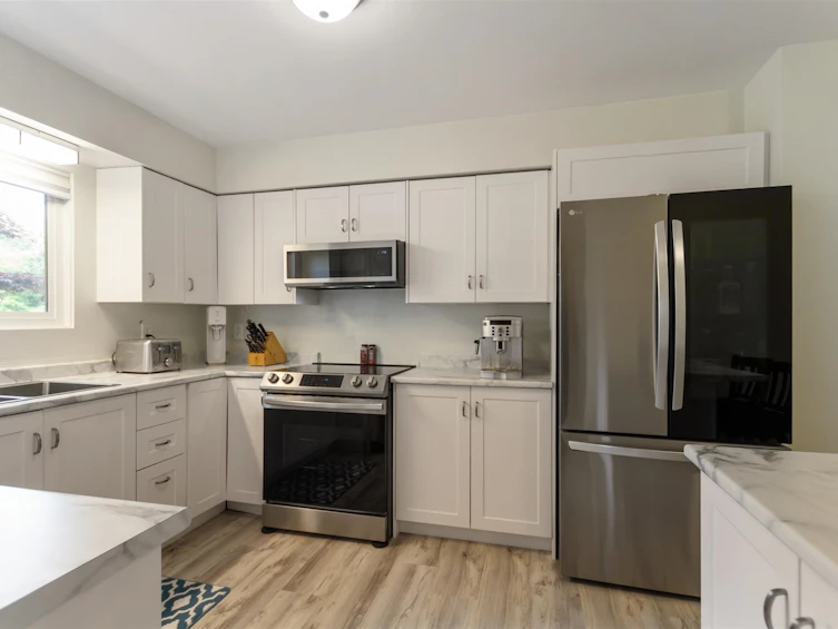 8511 111a Street, Delta, BC, V4C 7C9 - 2