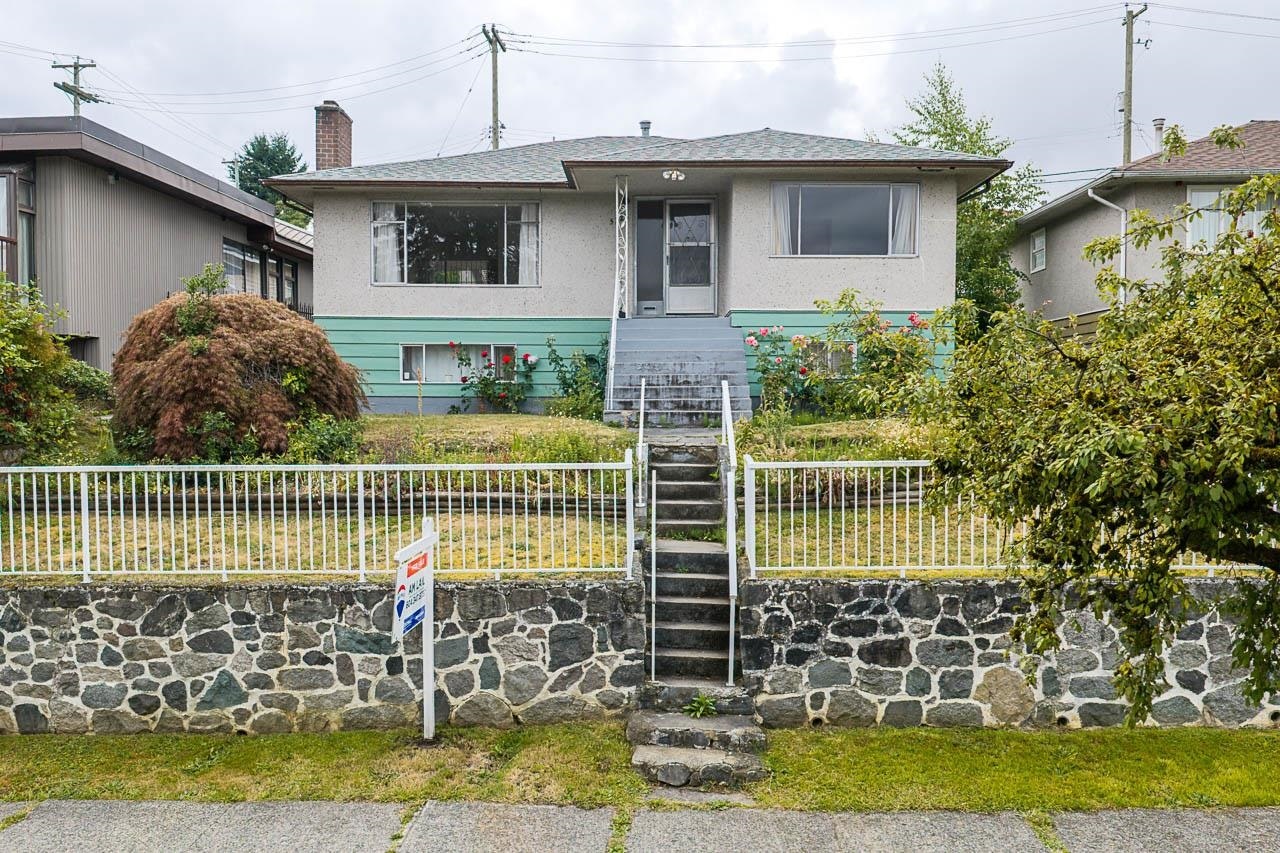 5326 Fleming Street, Vancouver, BC, V5P 3E9