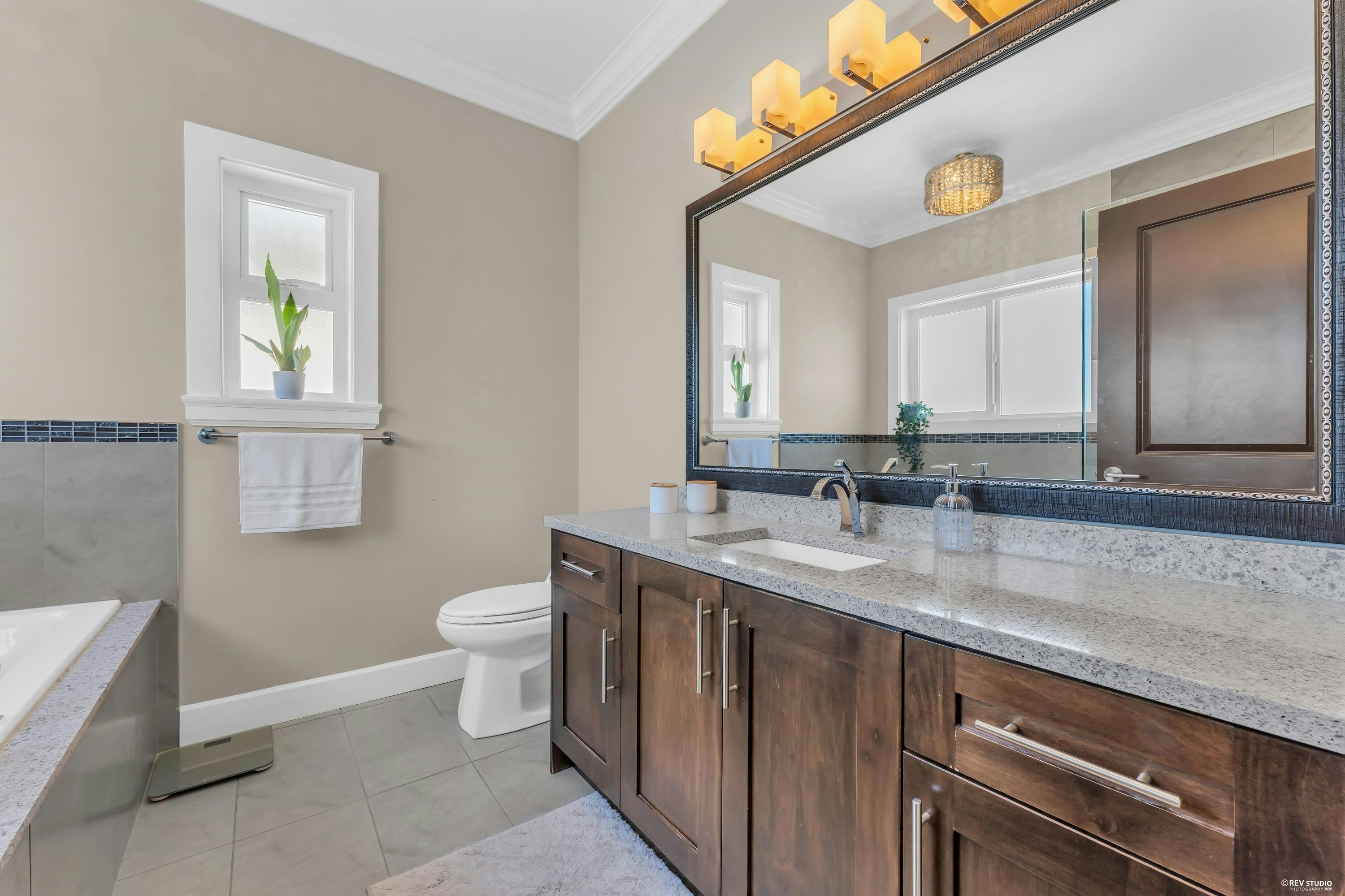 7701 211a Street, Langley, BC, V2Y 0K7 - 18