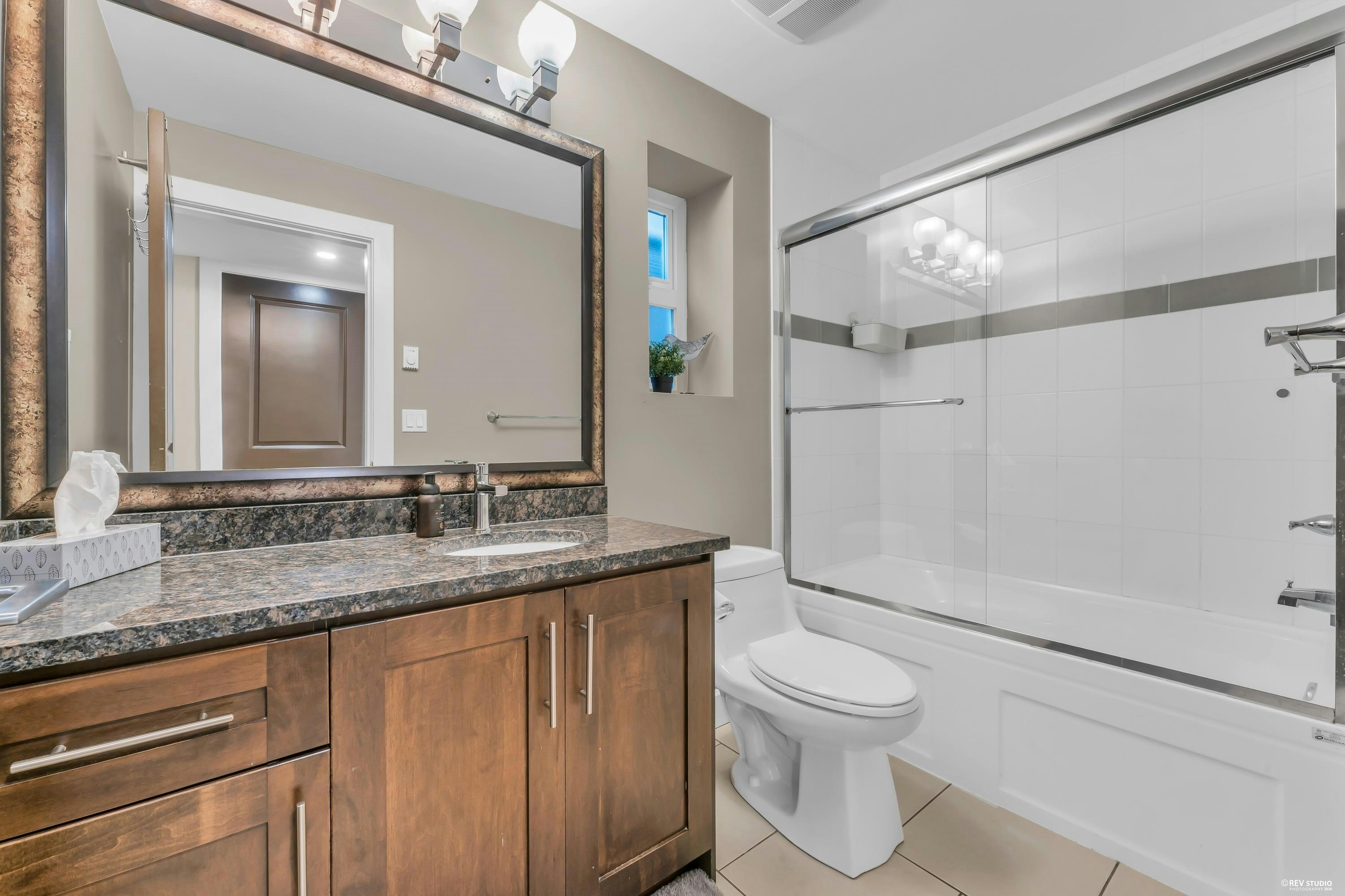 7701 211a Street, Langley, BC, V2Y 0K7 - 27