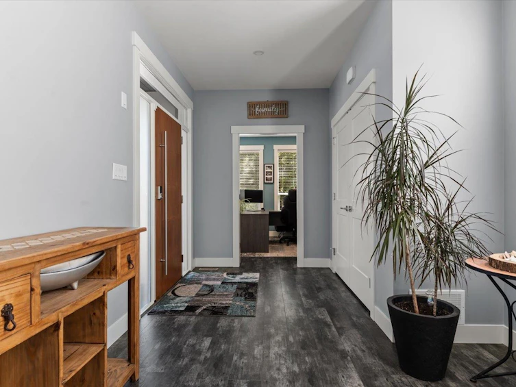 45977 Lake Drive, Chilliwack, BC, V2R 2P9 - 4