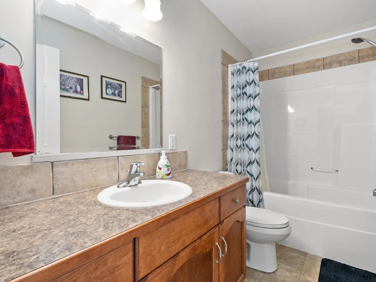 66022 Park Avenue, Hope, BC, V0X 1L1 - 16