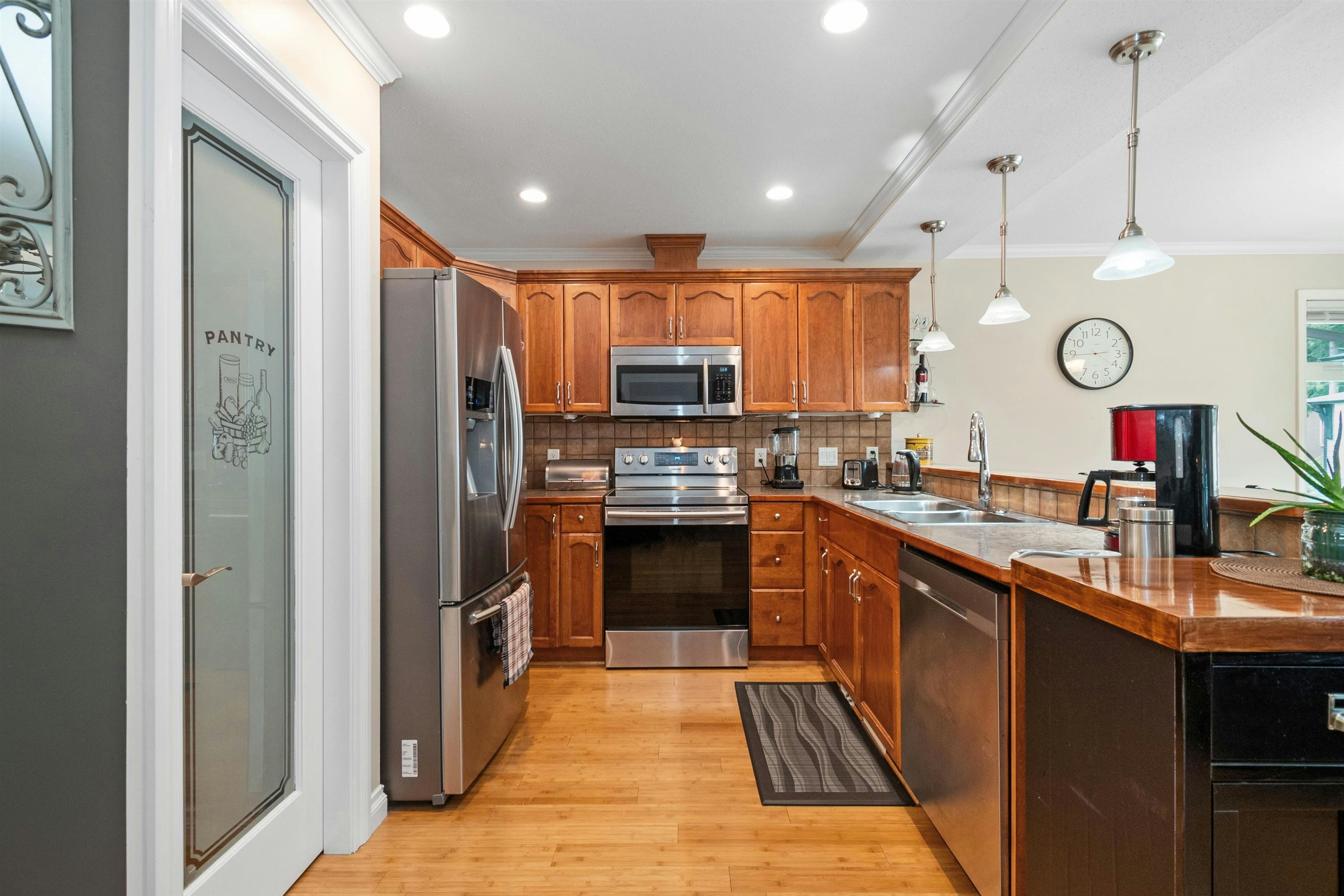 66022 Park Avenue, Hope, BC, V0X 1L1 - 2