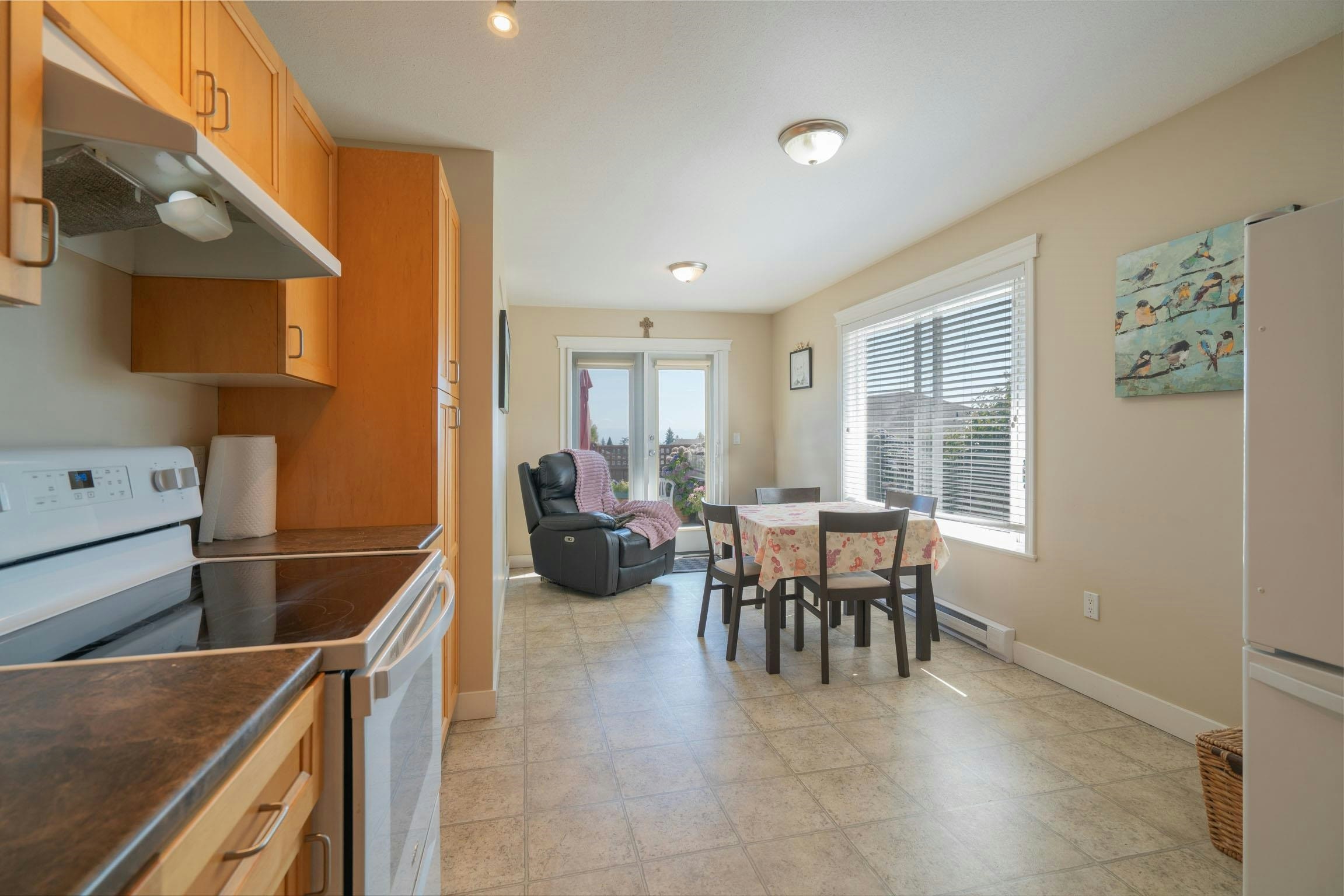 5692 Louise Way, Sechelt, BC, V7Z 0N5 - 12