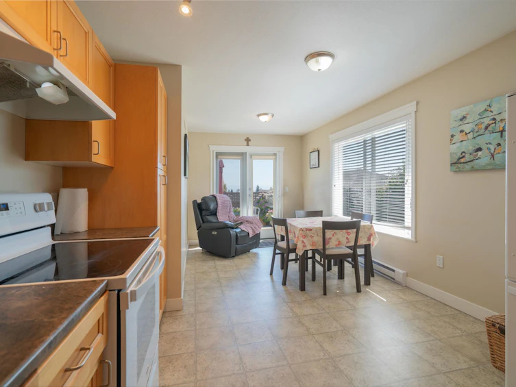 5692 Louise Way, Sechelt, BC, V7Z 0N5 - 12