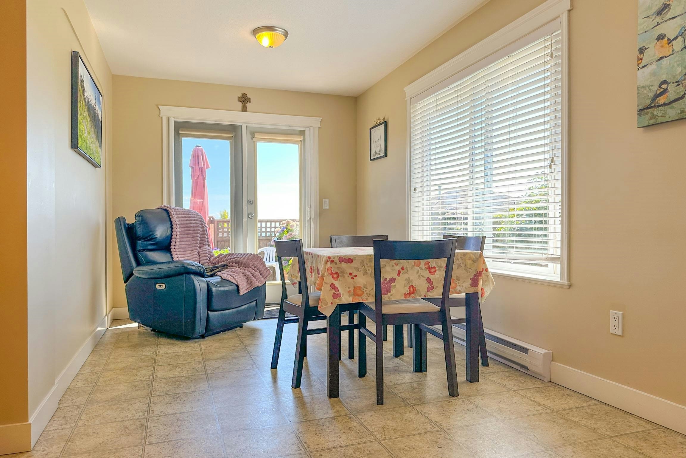 5692 Louise Way, Sechelt, BC, V7Z 0N5 - 13