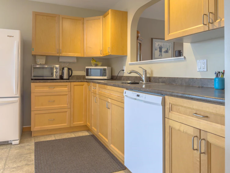 5692 Louise Way, Sechelt, BC, V7Z 0N5 - 10
