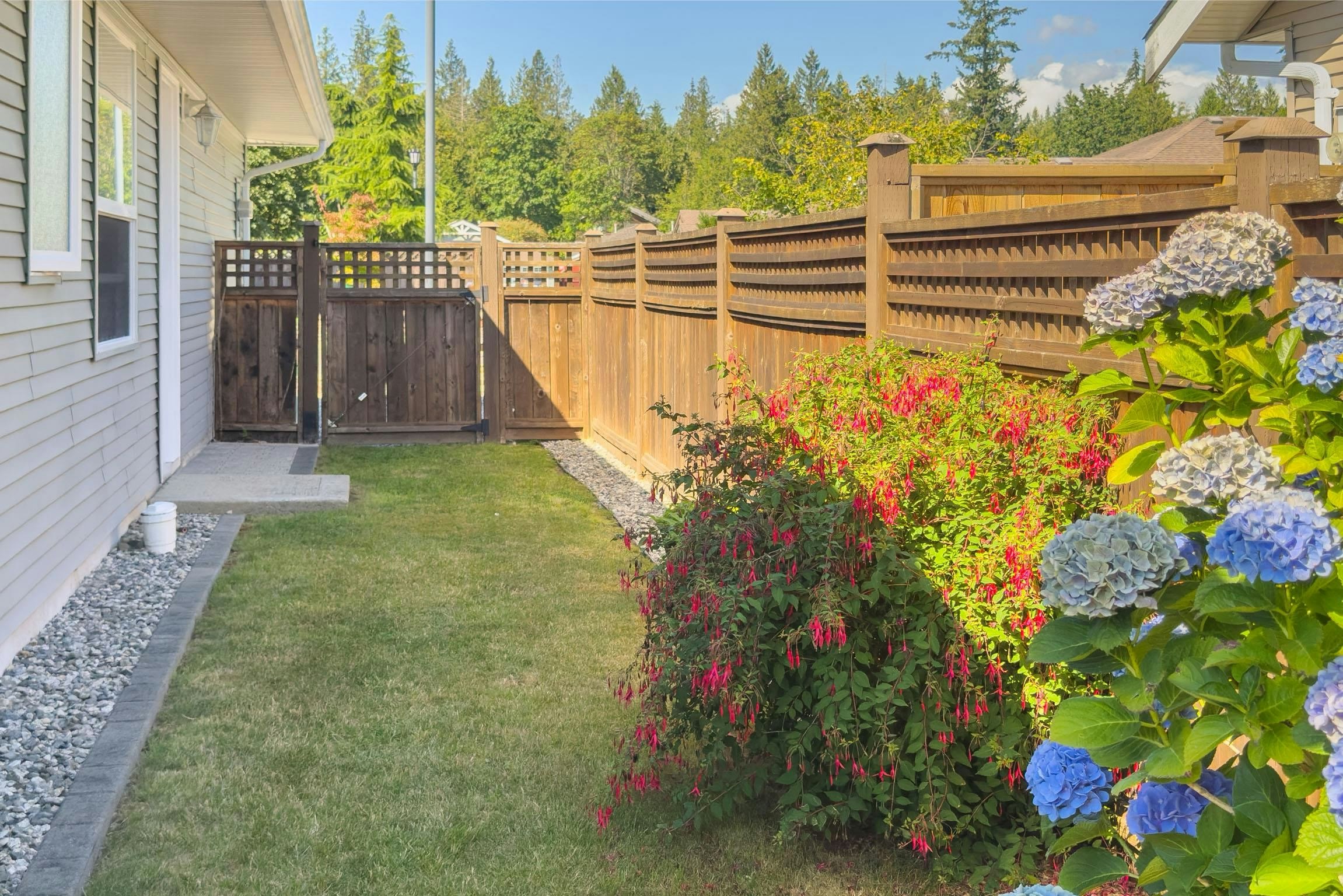 5692 Louise Way, Sechelt, BC, V7Z 0N5 - 31