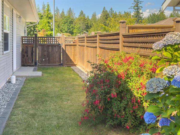 5692 Louise Way, Sechelt, BC, V7Z 0N5 - 31