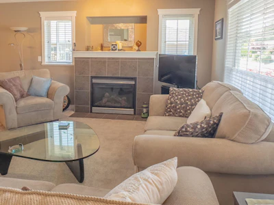 5692 Louise Way - 4
