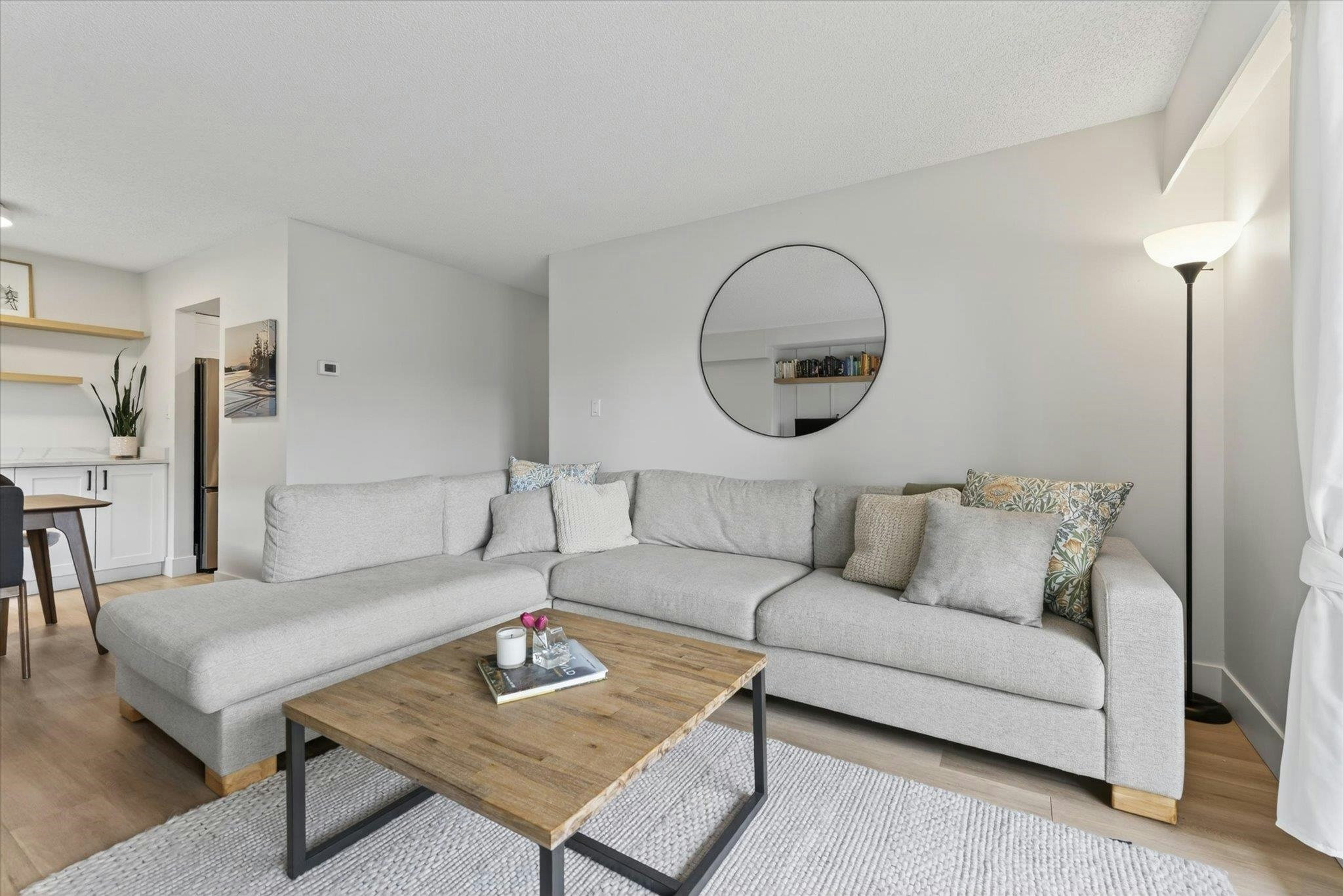111-1011 Fourth Avenue, New Westminster, BC, V3M 1T3 - 2