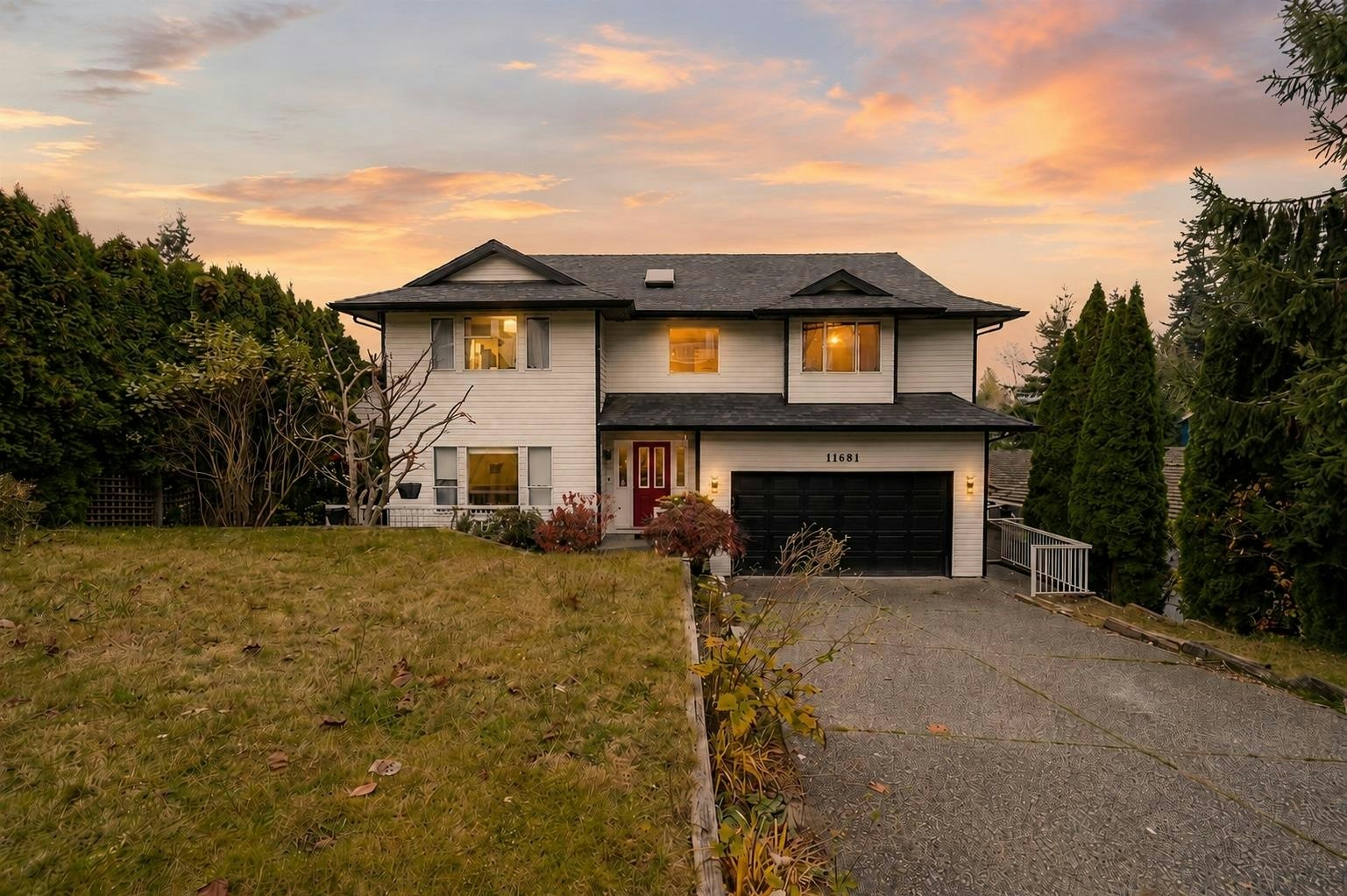 11681 99a Avenue, Surrey, BC, V3V 7K5