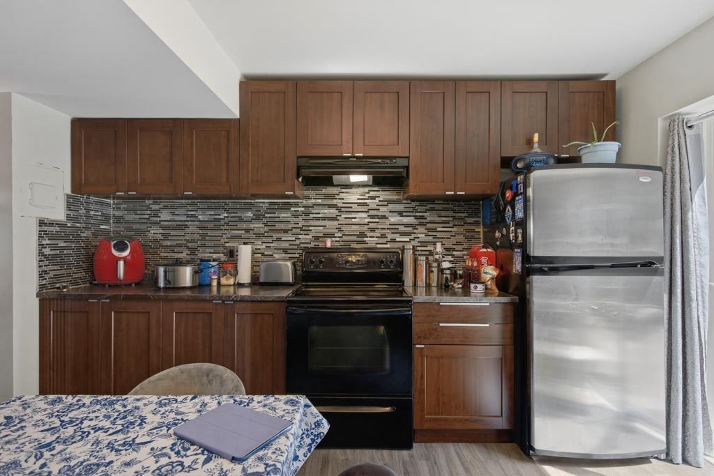 2416 Tolmie Avenue, Coquitlam, BC, V3K 3E7 - 35