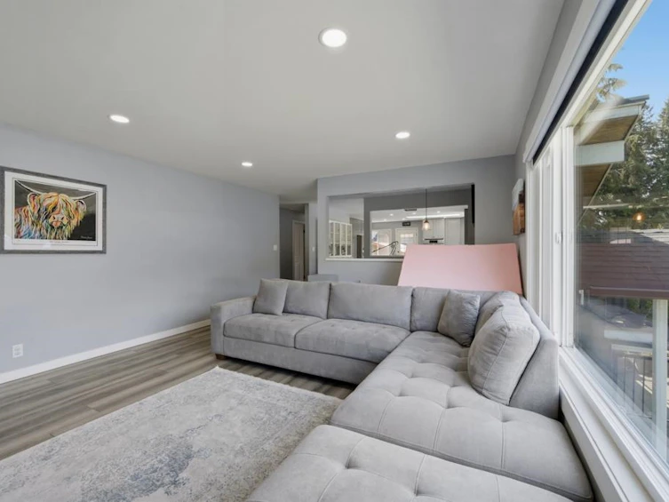 2416 Tolmie Avenue, Coquitlam, BC, V3K 3E7 - 10