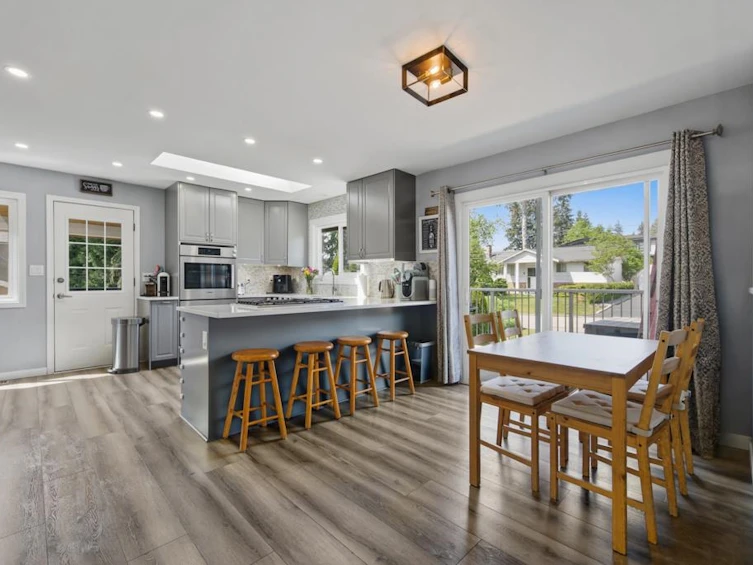 2416 Tolmie Avenue, Coquitlam, BC, V3K 3E7 - 13