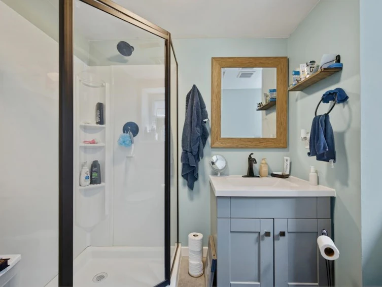 2416 Tolmie Avenue, Coquitlam, BC, V3K 3E7 - 37