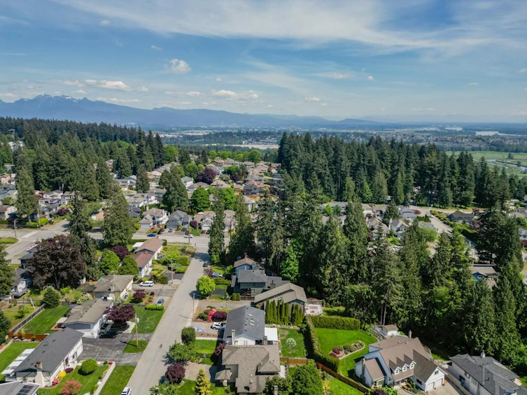 2416 Tolmie Avenue, Coquitlam, BC, V3K 3E7 - 4