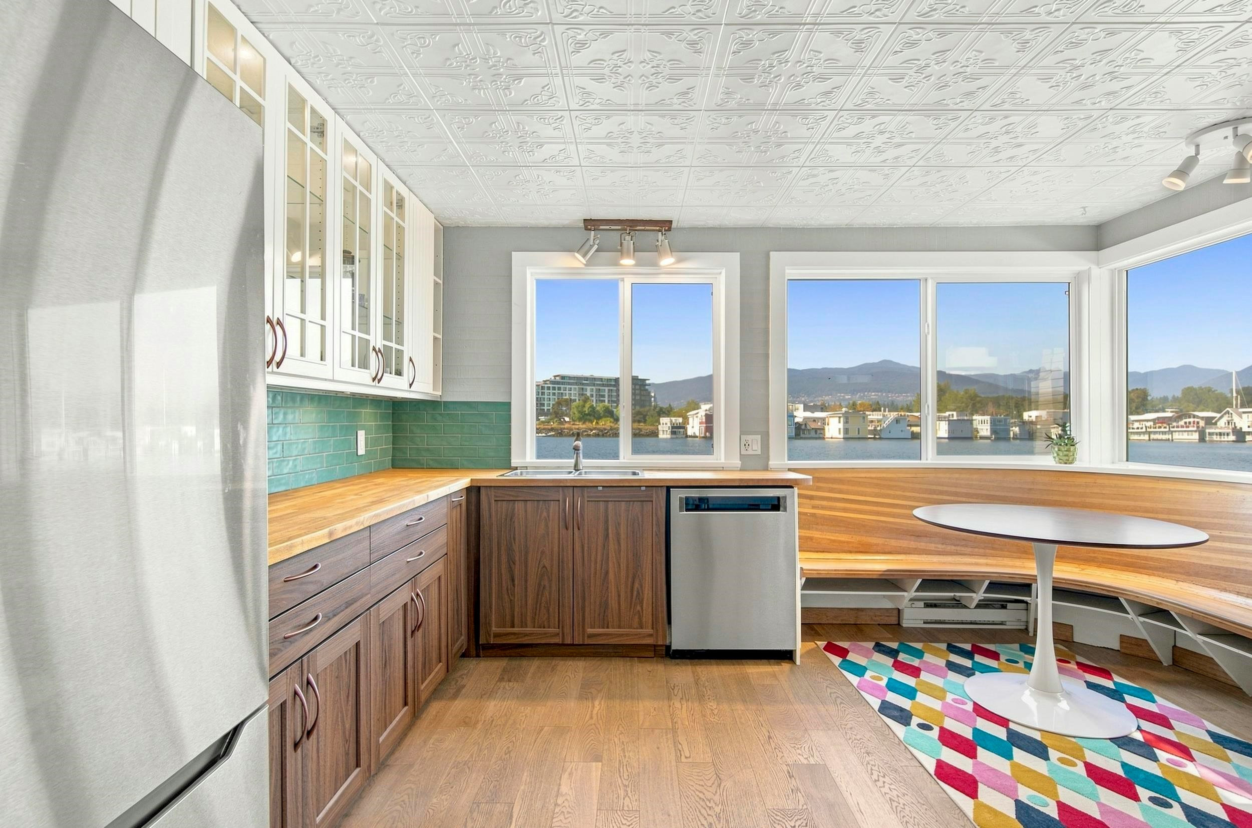 A23-415 W Esplanade Avenue - 4