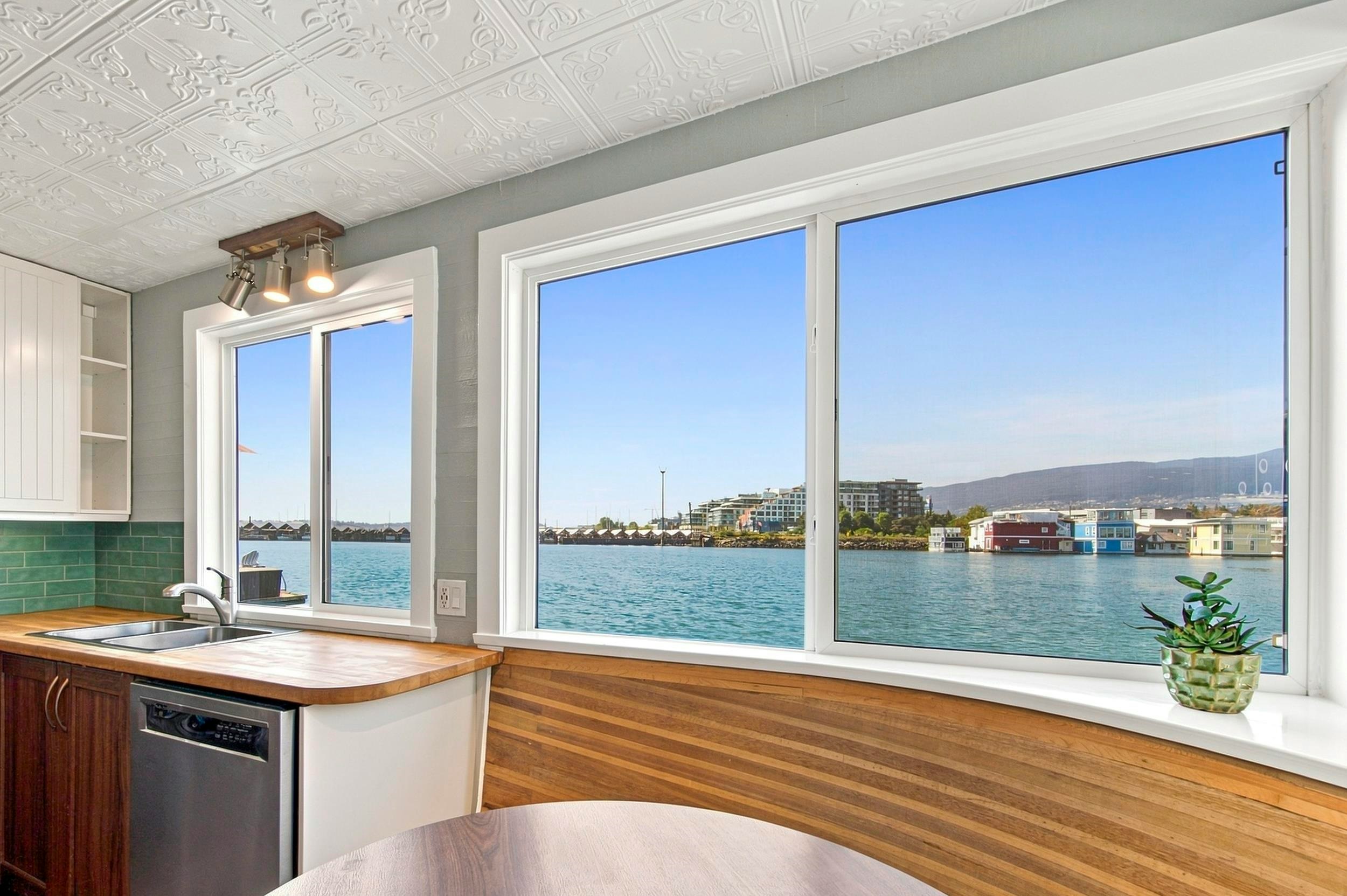 A23-415 W Esplanade Avenue, North Vancouver, BC, V7M 1A6 - 7