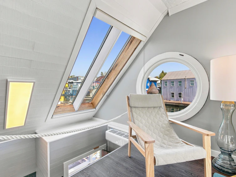 A23-415 W Esplanade Avenue, North Vancouver, BC, V7M 1A6 - 14