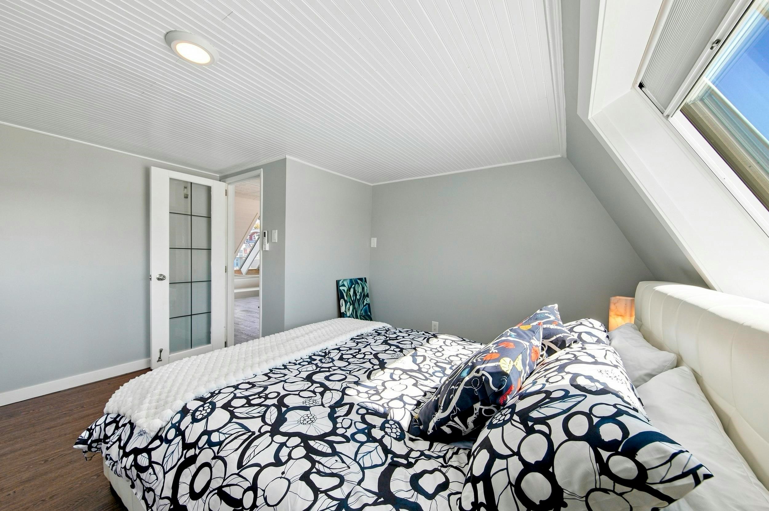 A23-415 W Esplanade Avenue, North Vancouver, BC, V7M 1A6 - 16