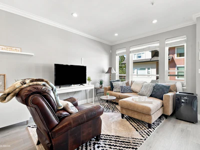13-20187 68 Avenue - 5