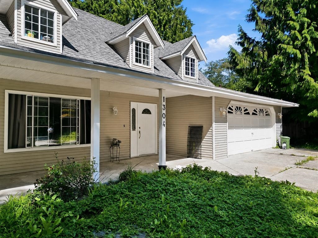 1304 Kearton Road, Gibsons, BC, V0N 1V4 - 3